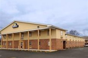 Days Inn Amherst voted  best hotel in Amherst 
