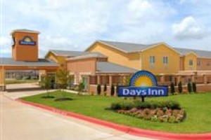 Days Inn & Suites Rockdale Texas Image