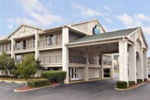 Days Inn & Suites Mobile Image