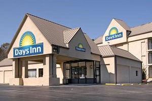 Days Inn Knoxville East Image