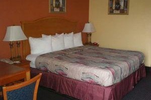 Days Inn Evergreen Image