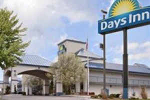 Days Inn - Goodlettsville Image