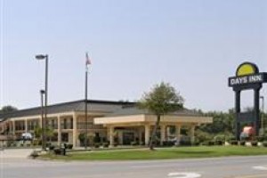 Days Inn Greenville (Mississippi) voted 2nd best hotel in Greenville 