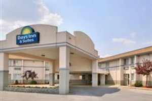 Days Inn & Suites Bridgeport / Clarksburg voted 5th best hotel in Bridgeport 