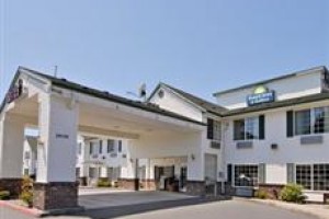 Days Inn & Suites Gresham voted 7th best hotel in Gresham