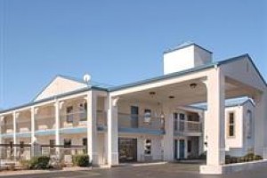 Pine Bluff Days Inn and Suites Image