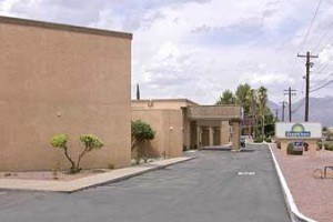 Days Inn & Suites Tucson Image