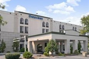 Days Inn Reading Wyomissing Image