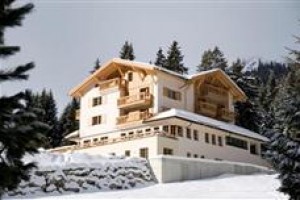Der Waldhof voted 2nd best hotel in Sankt Anton am Arlberg