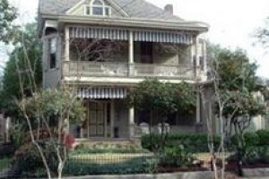 Devereaux Shields House voted 8th best hotel in Natchez