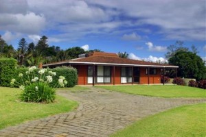 DiiElduu House and Cottage Image