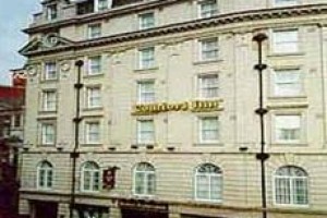 Discovery Inn Leeds Image