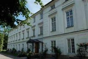 Dom Zjazdow I Konferencji voted  best hotel in Jablonna