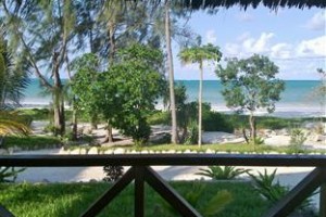 Domokuchu Beach Bungalows Image