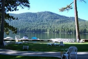 Donner Lake Village Resort voted 6th best hotel in Truckee