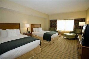 Doubletree Guest Suites & Conference Center Chicago / Downers Grove Image