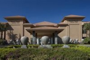 Dusit Thani LakeView Cairo Image