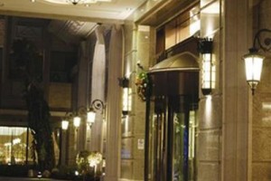 E-Da Skylark Hotel voted  best hotel in Dashu