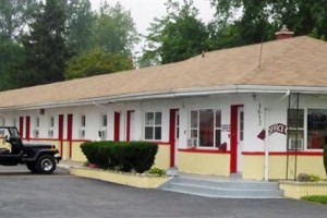 East Court Motel Image