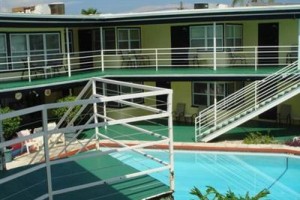 Ebb Tide Inn Image