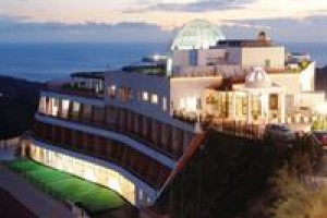 Ecohotel Puerto de Ojen Image