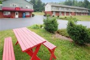 Econo Lodge Hornell Image