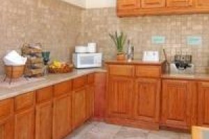 Econo Lodge Inn & Suites Arlington (Texas) Image