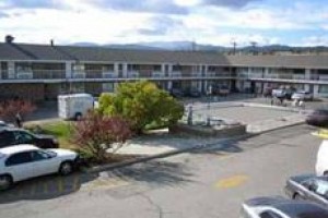 Econo Lodge Inn & Suites Cranbrook Image