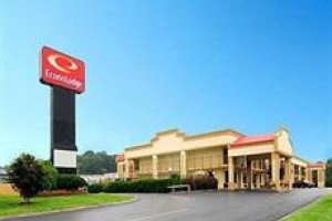 Econo Lodge Lenoir City voted 4th best hotel in Lenoir City