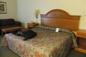 Econo Lodge Moline Image