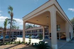 Econo Lodge Panama City Image