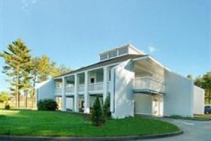 Econo Lodge South Portland Image