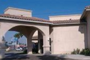 Plaza Inn and Suites Harlingen Image