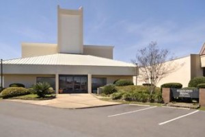 Econo Lodge Tillmans Corner Image