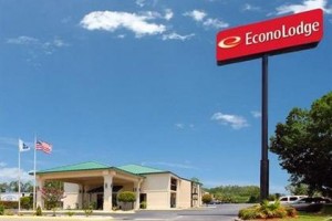 Econo Lodge Waycross voted 5th best hotel in Waycross