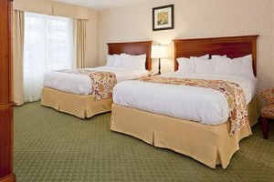 White River Inn & Suites Image