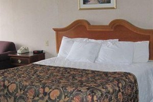 Elmsford Motel Image