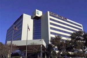 Embassy Suites Hotel San Antonio International Airport Image