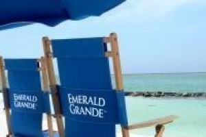 Emerald Grande Harbor Walk Village Image