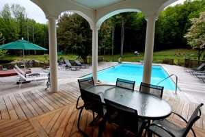 Enchanted Manor Of Woodstock Bed & Breakfast Image