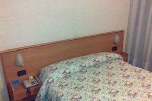 Hotel Engadina Image
