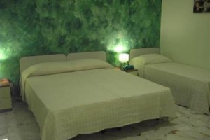 Etna Inn Image