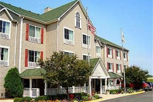 Fairfield Inn & Suites Naperville voted 6th best hotel in Naperville