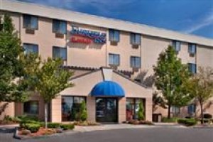 Fairfield Inn Manchester-Boston Regional Airport voted 8th best hotel in Manchester 