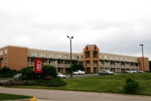 Red Roof Cedar Rapids Image