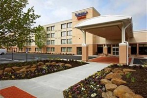 Fairfield Inn & Suites Cleveland Beachwood voted 7th best hotel in Beachwood