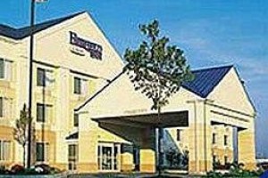 Fairfield Inn & Suites Fairmont voted 3rd best hotel in Fairmont 