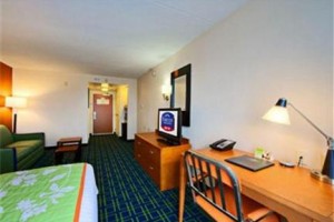 Fairfield Inn & Suites Anniston Oxford voted 2nd best hotel in Oxford 