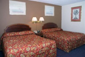 Fairway Inn & Suites Image
