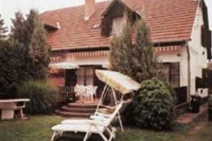 Familiar Zala Apartment House Image